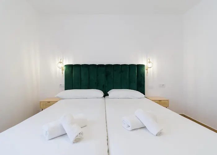 Homeforguest Moderno En 公寓