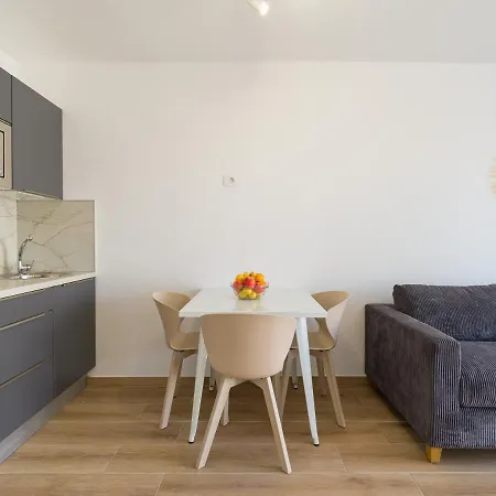 Homeforguest Moderno En * Коральео